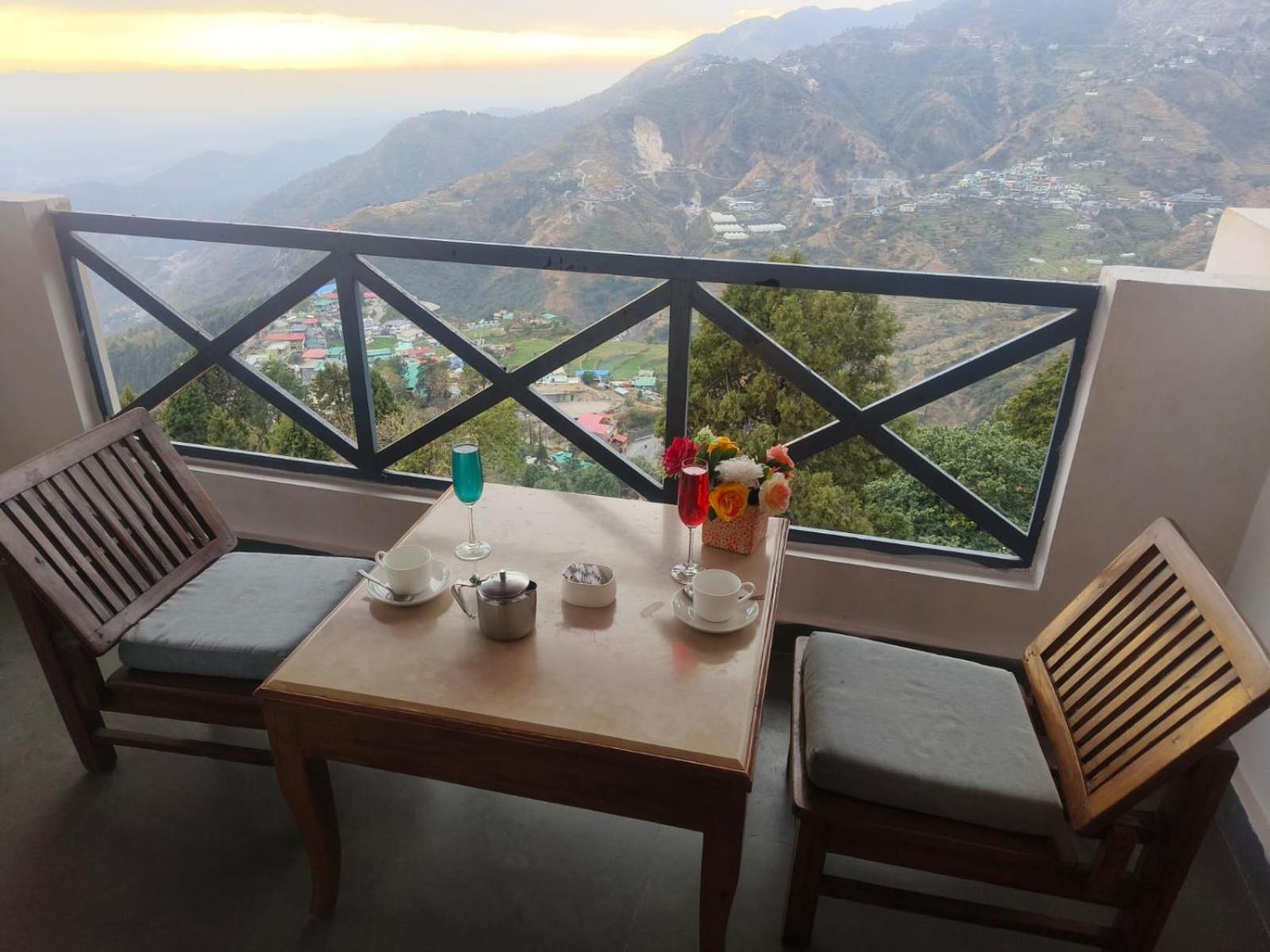 Green N Breeze Resorts Mussoorie Bagian luar foto